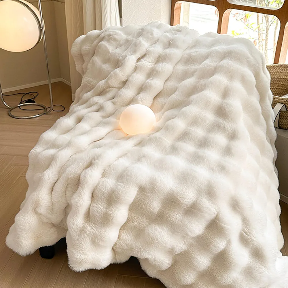 Luxury Thick Plush Faux Rabbit Fur Throw Blanket Ultra-Plush Cozy Soft Decorative Blanket Use for Couch Bed Travel(Beige,50"*60")